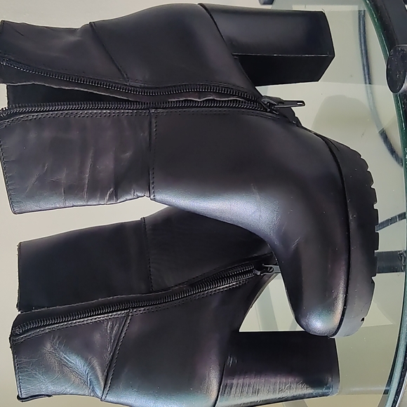 Booties - Picture 5 of 6